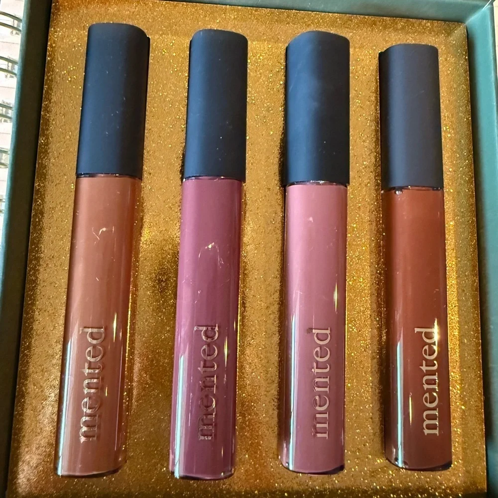 Mented Lip Gloss and Lipstick Bundle New
